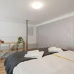 Spacious And Charming In The Centre