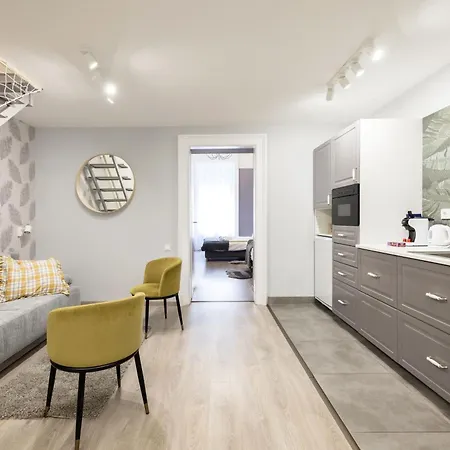 شقة Spacious And Charming In The Centre بودابست