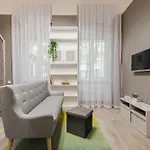 Apartment Spacious And Charming In The Centre