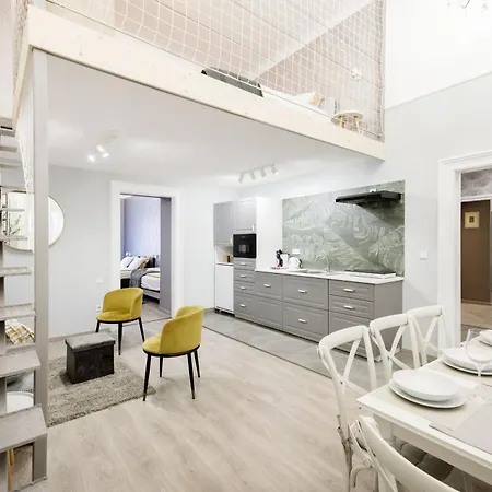 Lägenhet Spacious And Charming In The Centre Budapest